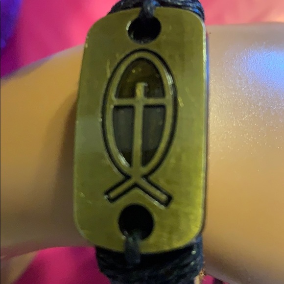 Genuine Leather Vintage Bracelet Jesus Fish Symbol - Picture 2 of 6